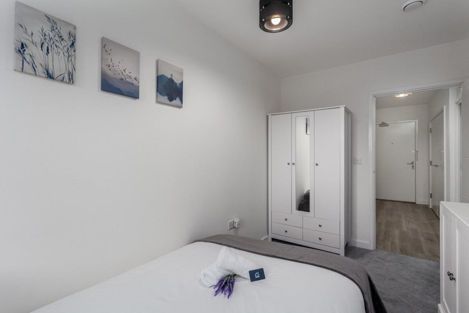 Classy Cricklewood Home ロンドン エクステリア 写真