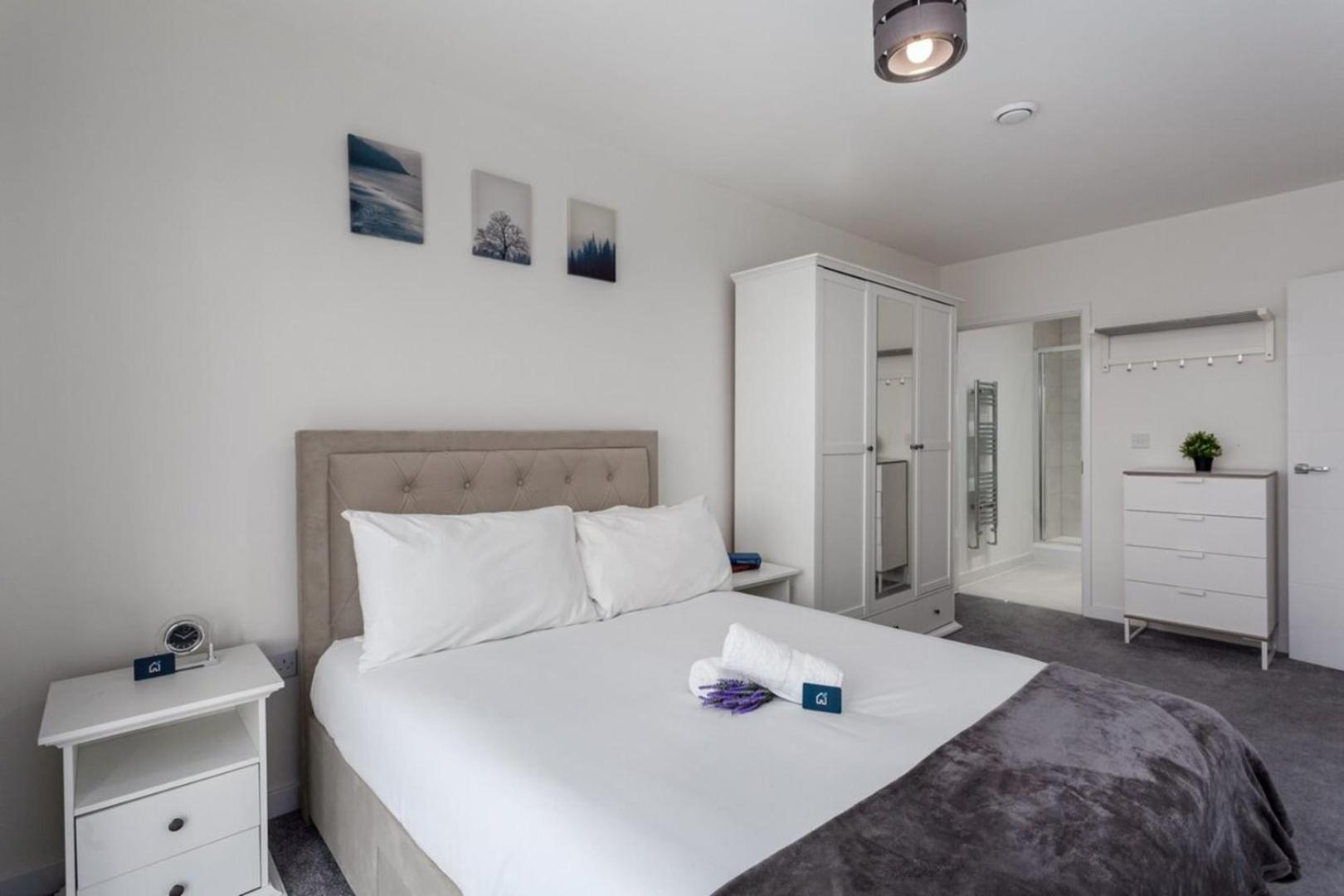 Classy Cricklewood Home ロンドン エクステリア 写真