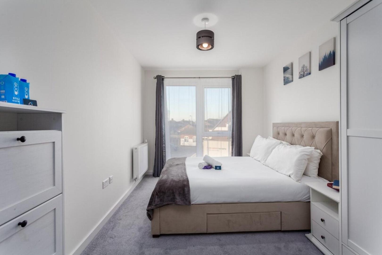 Classy Cricklewood Home ロンドン エクステリア 写真