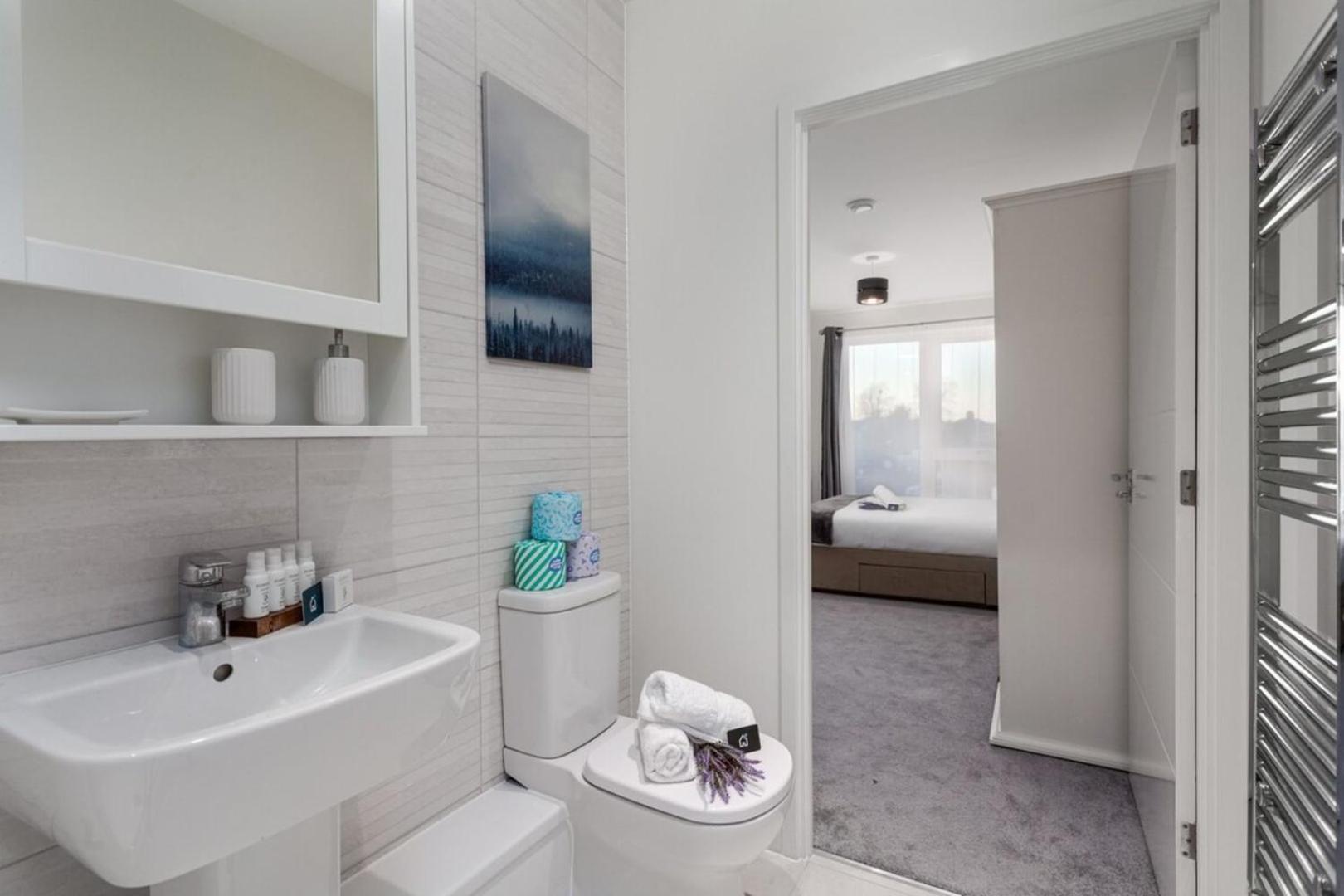 Classy Cricklewood Home ロンドン エクステリア 写真