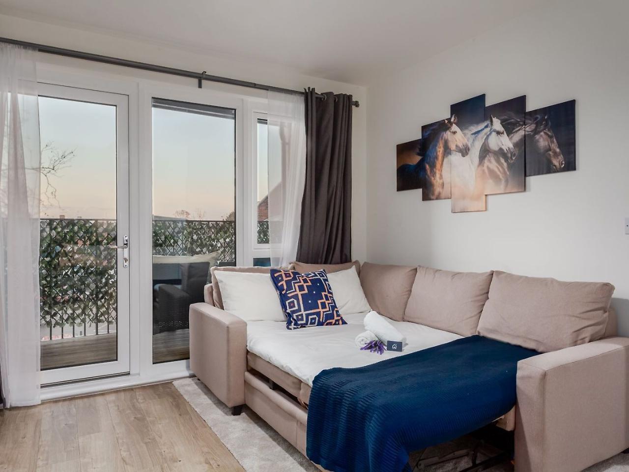 Classy Cricklewood Home ロンドン エクステリア 写真